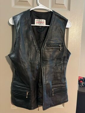 Pelle Studio Black Leather Zip-Front Vest with Zip Pockets